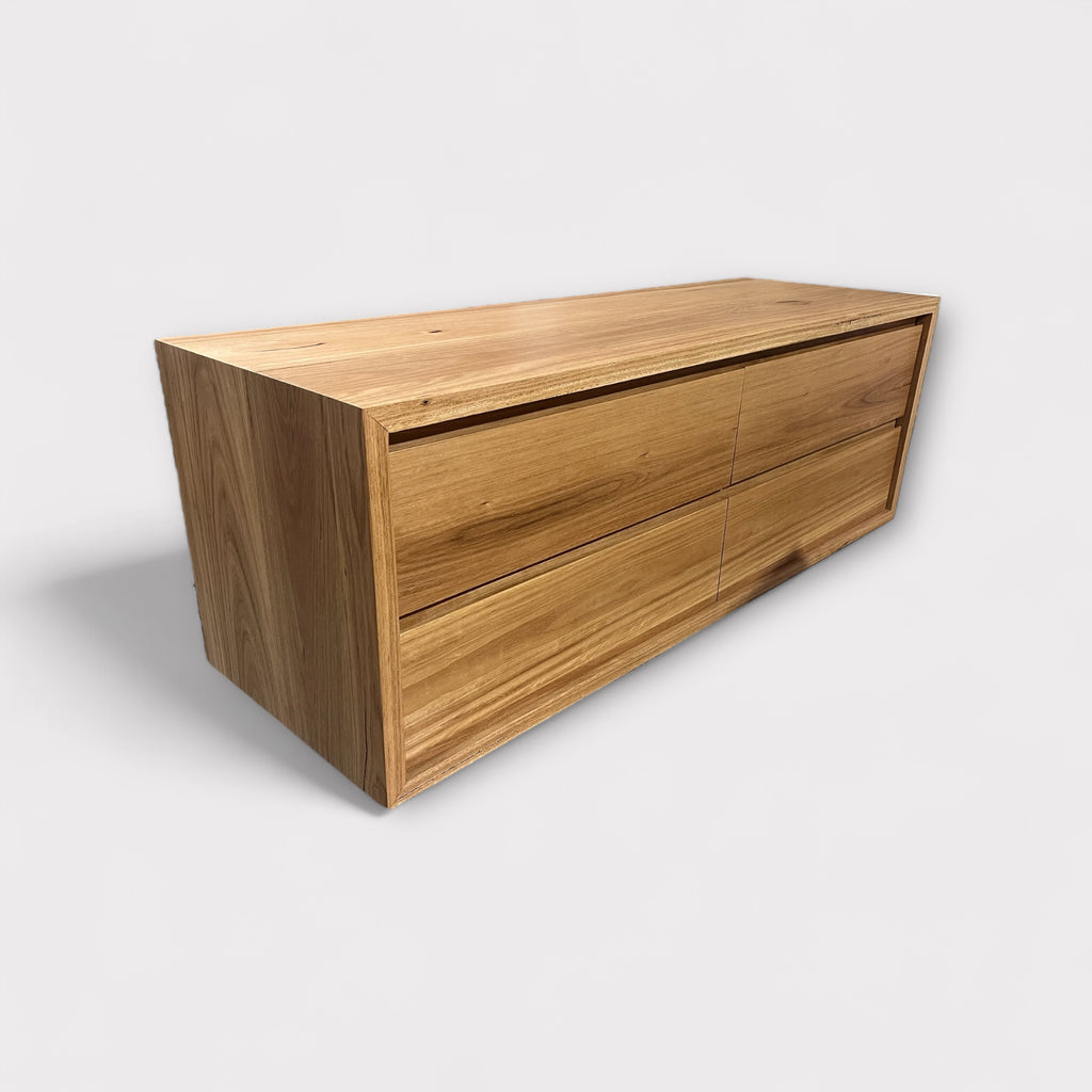 Kulai Vanity