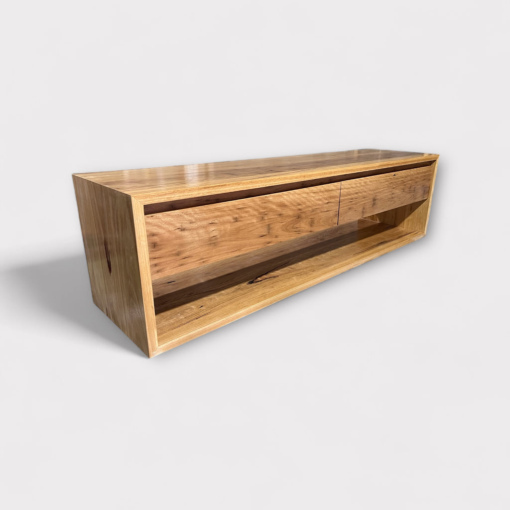 Kanangra Vanity